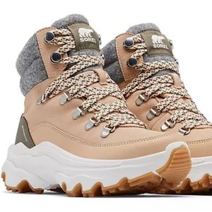 SOREL WOMENS KINETIC BREAKTHRU CONQUEST BOOT - SAND size 8